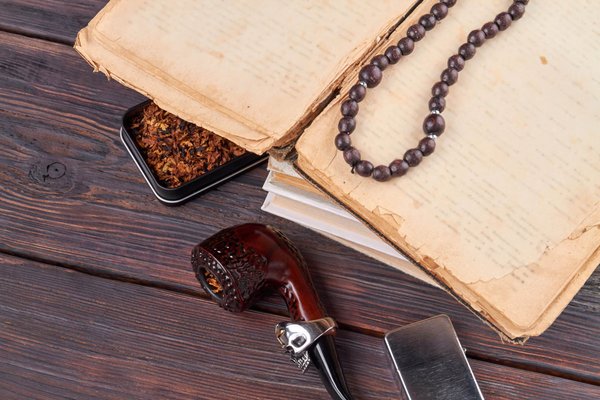 Comment incorporer des accessoires en liège dans une tenue éco-responsable?